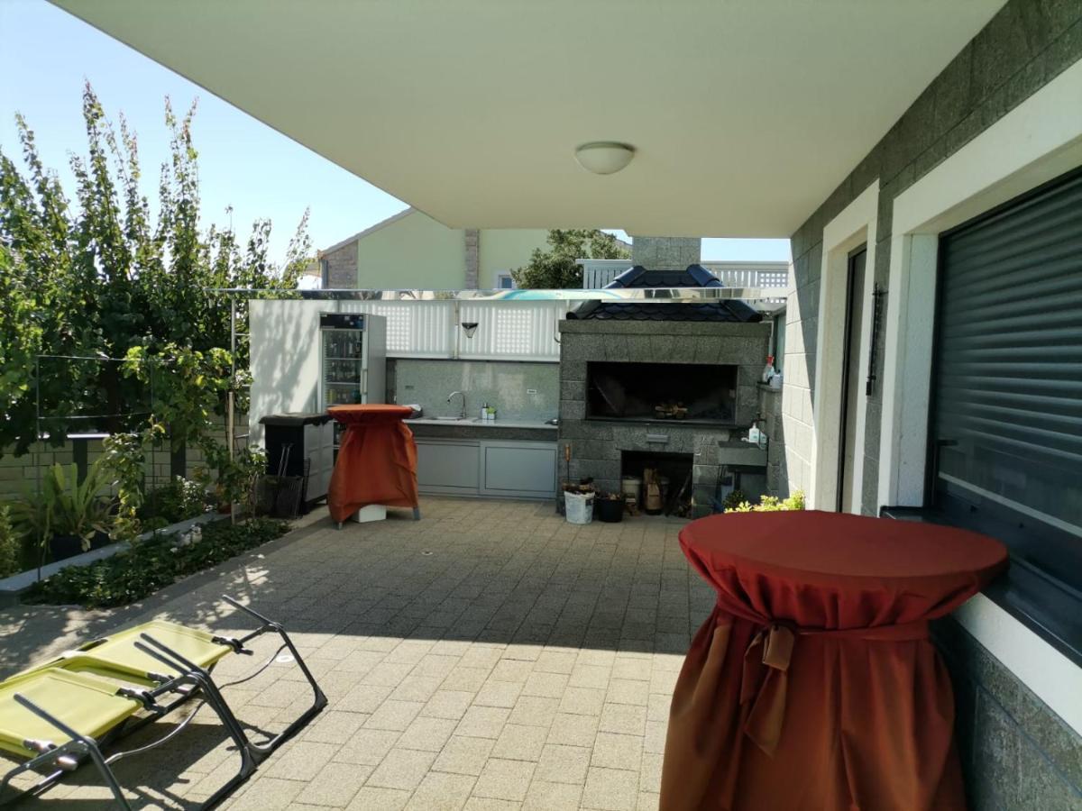 Apartment Ruza - Pool Donji Seget Exterior foto